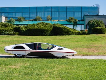 Pininfarina na znaczku pocztowym